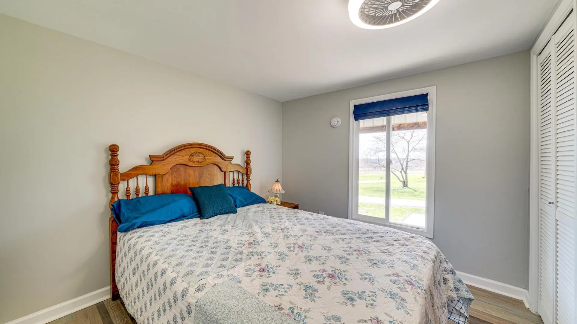 3 Mi To Caesars Casino Indiana Retreat With Patio! Villa Louisville